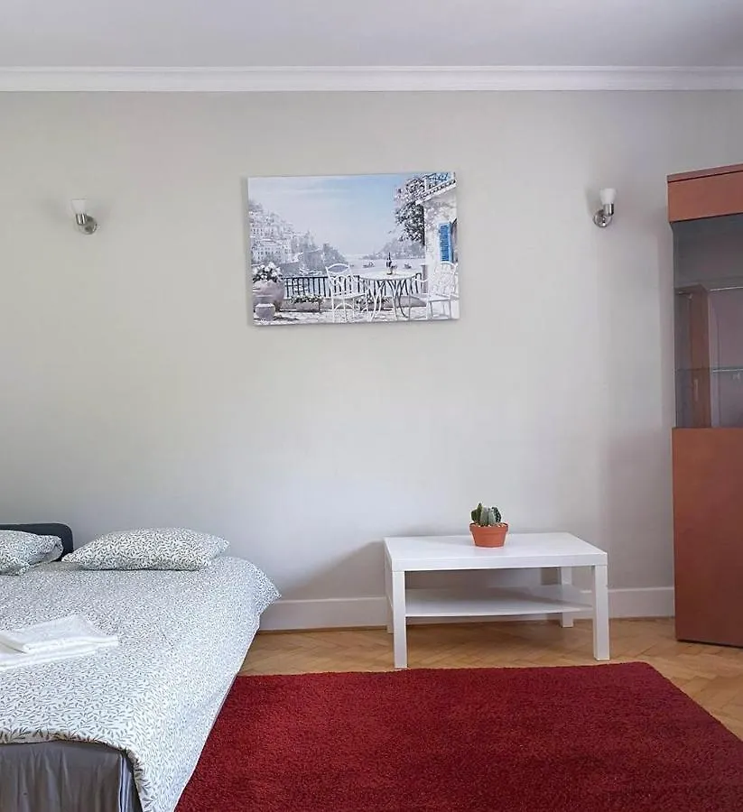 Halby Rooms Nowolipki 15 Warszawa 0*,  Polska